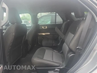 2023 Ford Explorer XLT - miniatura 16
