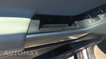 2023 Ford Explorer XLT - miniatura 30