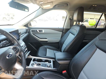 2023 Ford Explorer XLT - miniatura 5