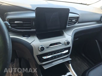 2023 Ford Explorer XLT - miniatura 6