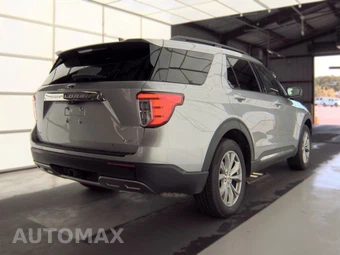 2023 Ford Explorer XLT - miniatura 4