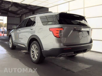 2023 Ford Explorer XLT - miniatura 6