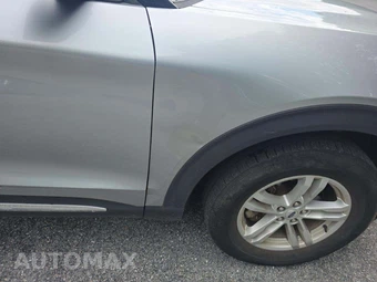 2023 Ford Explorer XLT - miniatura 22