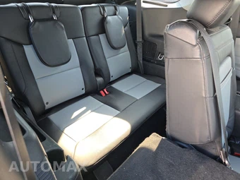 2023 Ford Explorer XLT - miniatura 14