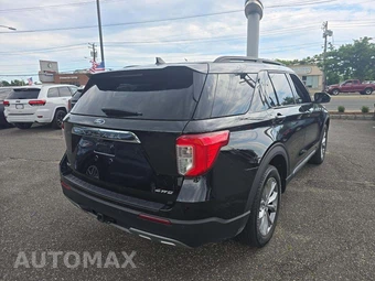 2023 Ford Explorer XLT - miniatura 3