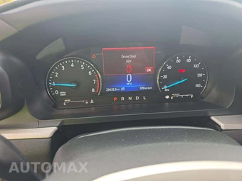 2023 Ford Explorer XLT - miniatura 9