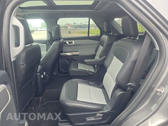 2023 Ford Explorer XLT - miniatura 13