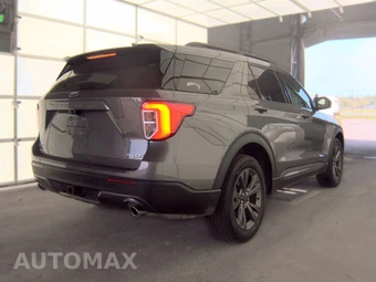 2023 Ford Explorer XLT - miniatura 4