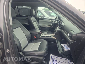 2023 Ford Explorer XLT - miniatura 8