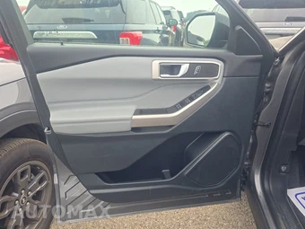 2023 Ford Explorer XLT - miniatura 9