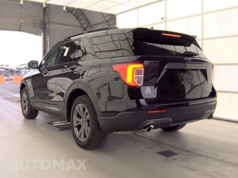 2023 Ford Explorer XLT - miniatura 2