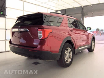 2023 Ford Explorer XLT - miniatura 4