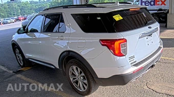 2023 Ford Explorer XLT - miniatura 2