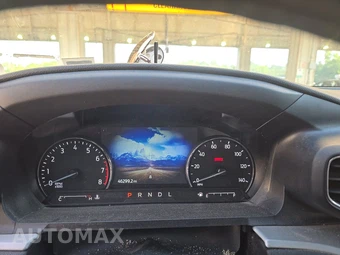 2023 Ford Explorer XLT - miniatura 8