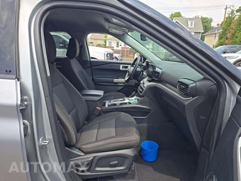 2023 Ford Explorer XLT - miniatura 19