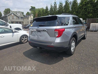 2023 Ford Explorer XLT - miniatura 3