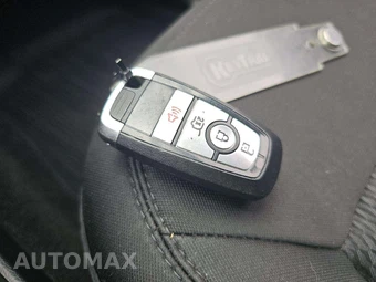 2023 Ford Explorer XLT - miniatura 8