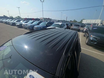 2023 Ford Explorer XLT - miniatura 12