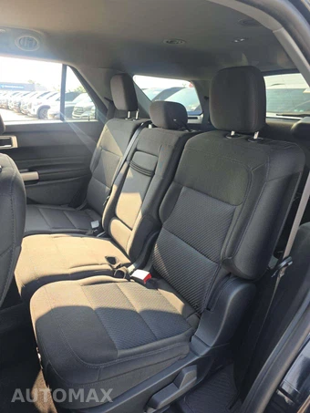 2023 Ford Explorer XLT - miniatura 13