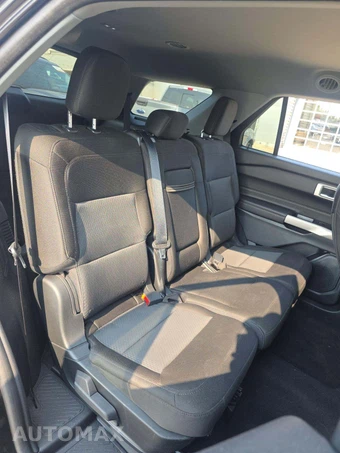 2023 Ford Explorer XLT - miniatura 17
