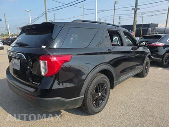 2023 Ford Explorer XLT - miniatura 3