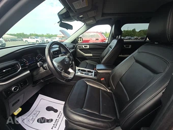 2023 Ford Explorer XLT - miniatura 5