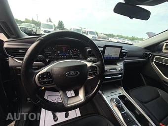 2023 Ford Explorer XLT - miniatura 6