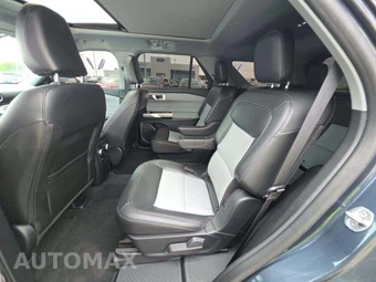 2023 Ford Explorer XLT - miniatura 10