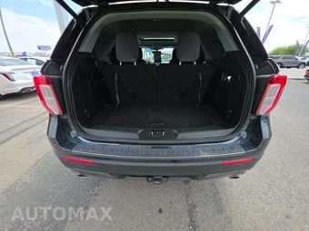 2023 Ford Explorer XLT - miniatura 12