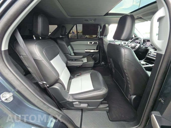 2023 Ford Explorer XLT - miniatura 14