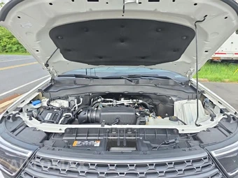 2023 Ford Explorer XLT - miniatura 19
