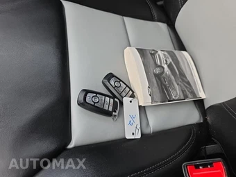 2023 Ford Explorer XLT - miniatura 22