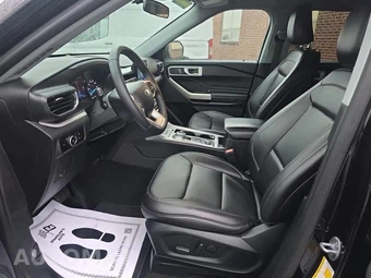2023 Ford Explorer XLT - miniatura 7