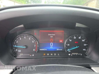 2023 Ford Explorer XLT - miniatura 9