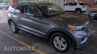 2023 Ford Explorer XLT - miniatura 3