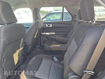 2023 Ford Explorer XLT - miniatura 9