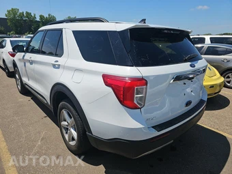 2023 Ford Explorer XLT - miniatura 6