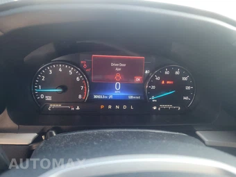 2023 Ford Explorer XLT - miniatura 12