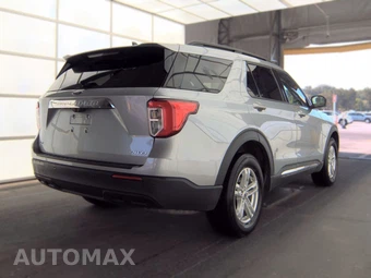 2023 Ford Explorer XLT - miniatura 4