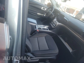 2023 Ford Explorer XLT - miniatura 8