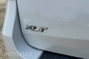 2023 Ford Explorer XLT - miniatura 16