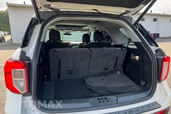 2023 Ford Explorer XLT - miniatura 18