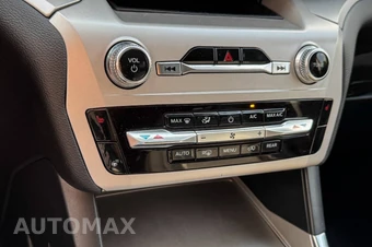 2023 Ford Explorer XLT - miniatura 32