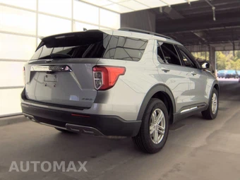 2023 Ford Explorer XLT - miniatura 4