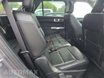 2023 Ford Explorer XLT - miniatura 17