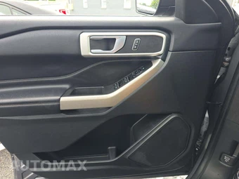 2023 Ford Explorer XLT - miniatura 26