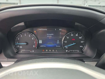 2023 Ford Explorer XLT - miniatura 9