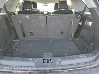 2023 Ford Explorer XLT – miniatura 11