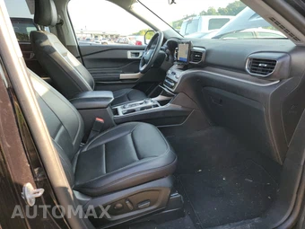 2023 Ford Explorer XLT – miniatura 32