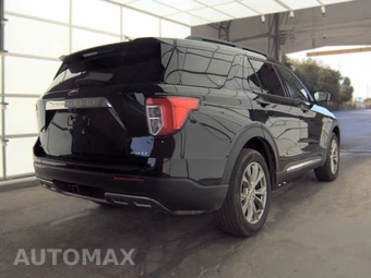 2023 Ford Explorer XLT – miniatura 4